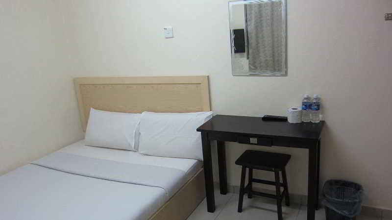 Oyo 301 River Inn Hotel Бътъруърт Екстериор снимка