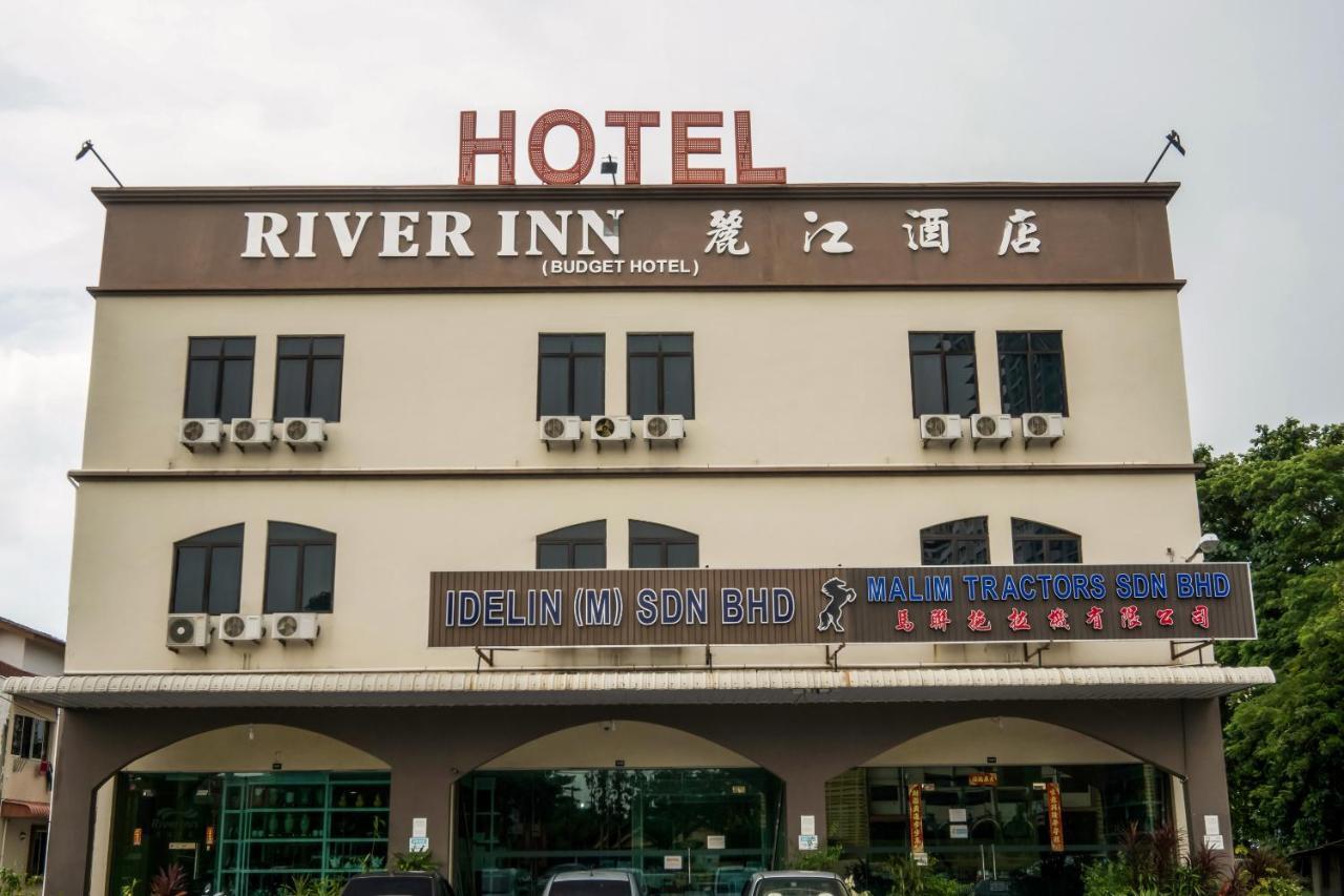 Oyo 301 River Inn Hotel Бътъруърт Екстериор снимка
